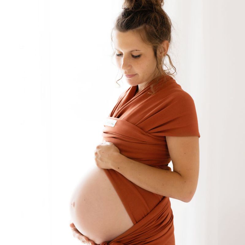 Echarpe de portage en coton bio Basic Fauve Love Radius Ambiance 9