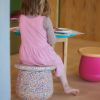 Tabouret enfant modulaire Base pink Stapelstein Ambiance 5