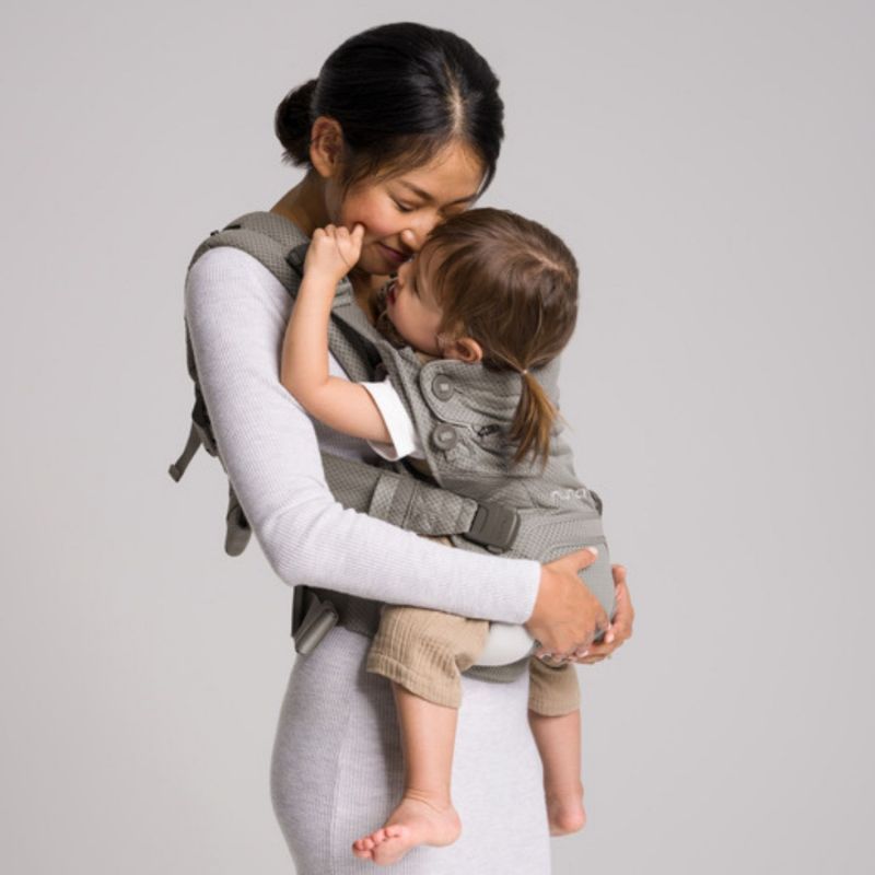 Porte-bébé 4 en 1 CUDL clik Fog Nuna Ambiance 2