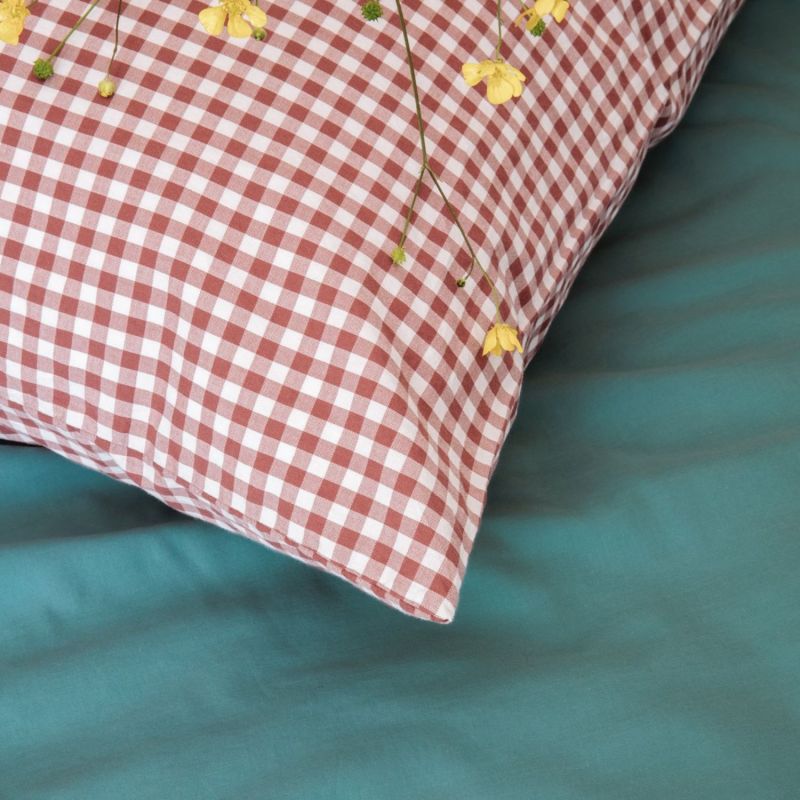 Taie d'oreiller percale de coton Vichy Sienne (40 x 60 cm) Kadolis Ambiance 4