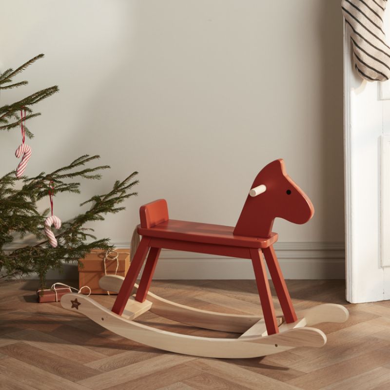 Cheval à bascule rouge orangé Carl Larsson - Reconditionné Kid's Concept Produit 8