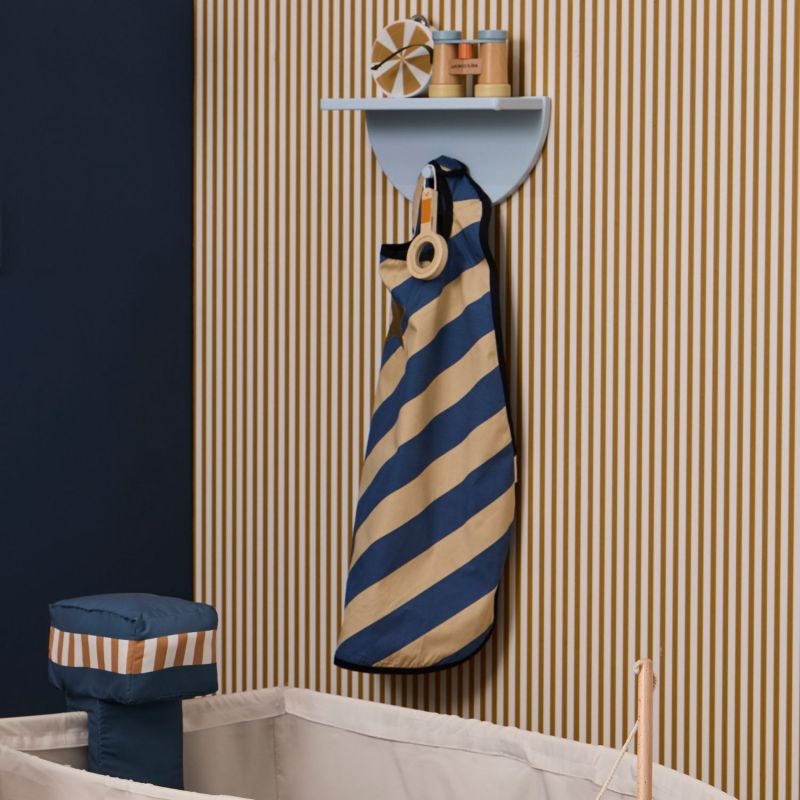 Etagère demi-cercle Star Bleue Kid's Concept Ambiance 6