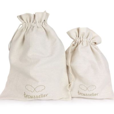 Ange lapin musical écru et pochette de rangement en coton (24 cm)