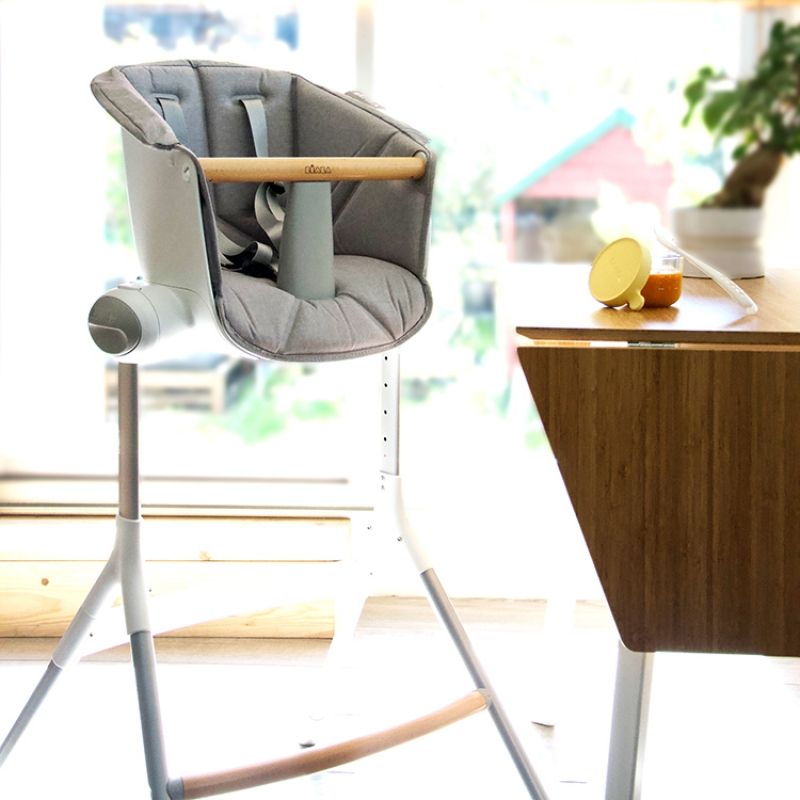 Assise Chaise Haute Up&Down grey Béaba Ambiance 3