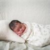 Couverture polaire Olive Bloom (70 x 100 cm) Babyshower Ambiance 2