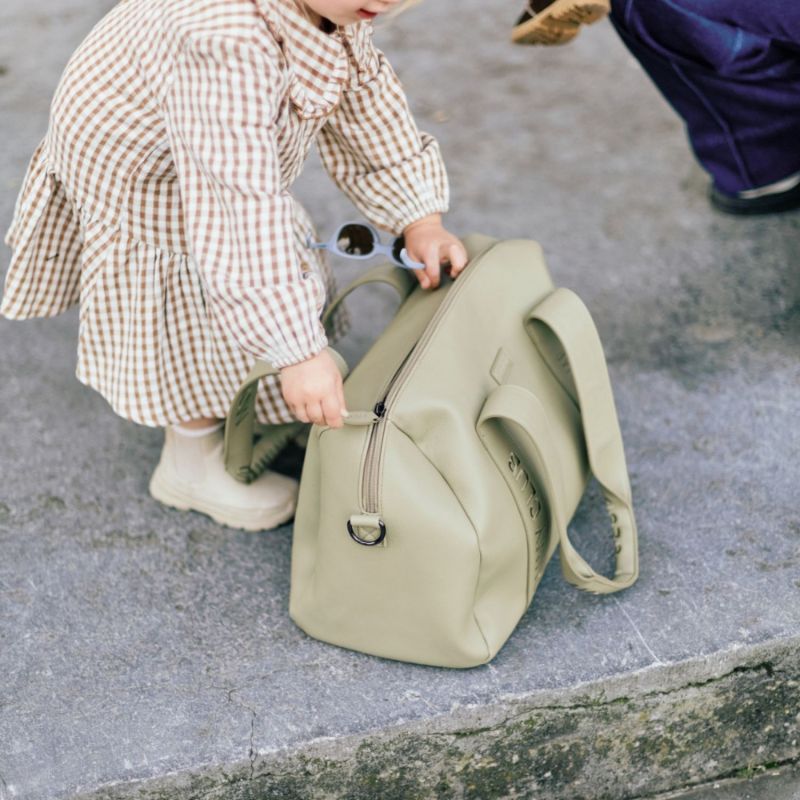 Sac à langer Mommy Club Simili cuir vert Childhome Ambiance 8