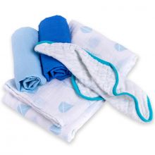 Coffret cadeau de naissance langes et serviette bateau bleu (4 pièces)  par Lulujo
