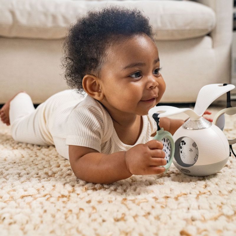 Mobile d'activités Tummy Time Black & White Tiny Love Ambiance 2
