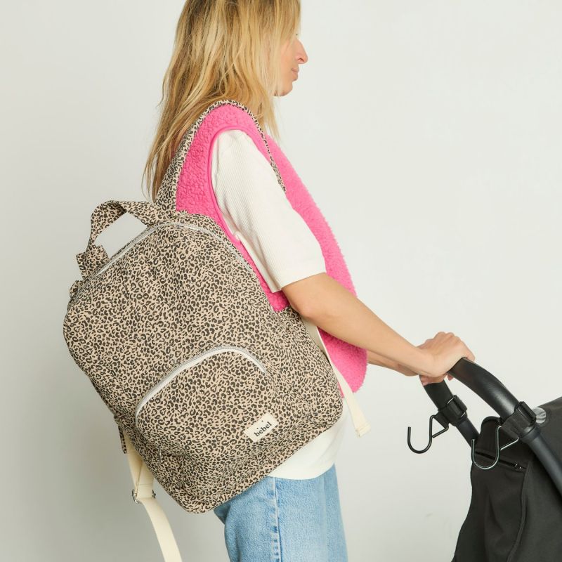 Sac à dos à langer Léopard beige BEBEL Ambiance 2