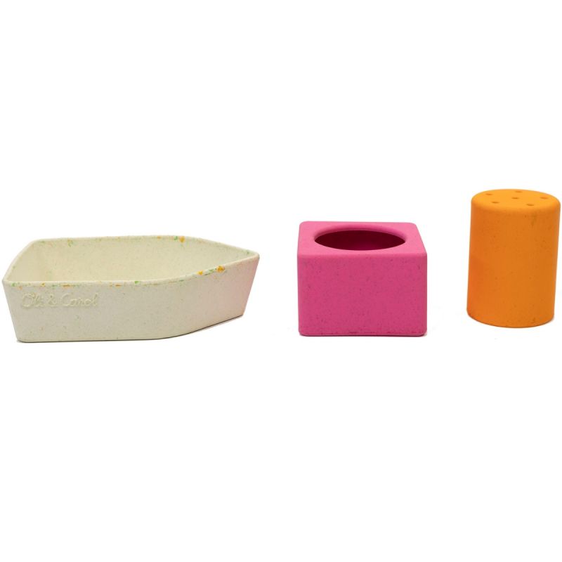 Jouet de bain bateau en caoutchouc orange Oli & Carol Produit 3
