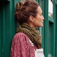 Lange Bianca Graou Olive (70 x 70 cm)