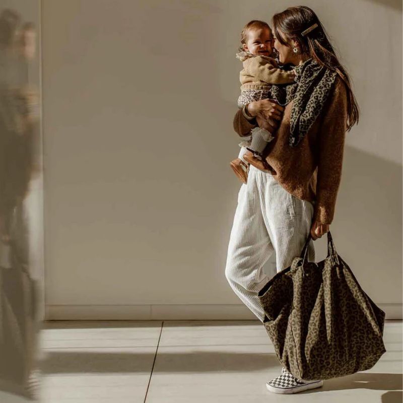 Lange Bianca Graou Olive (70 x 70 cm) Rose in April Ambiance 5