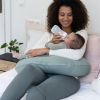 Coussin d'allaitement Softy Tetra Jersey Green Doomoo Ambiance 2