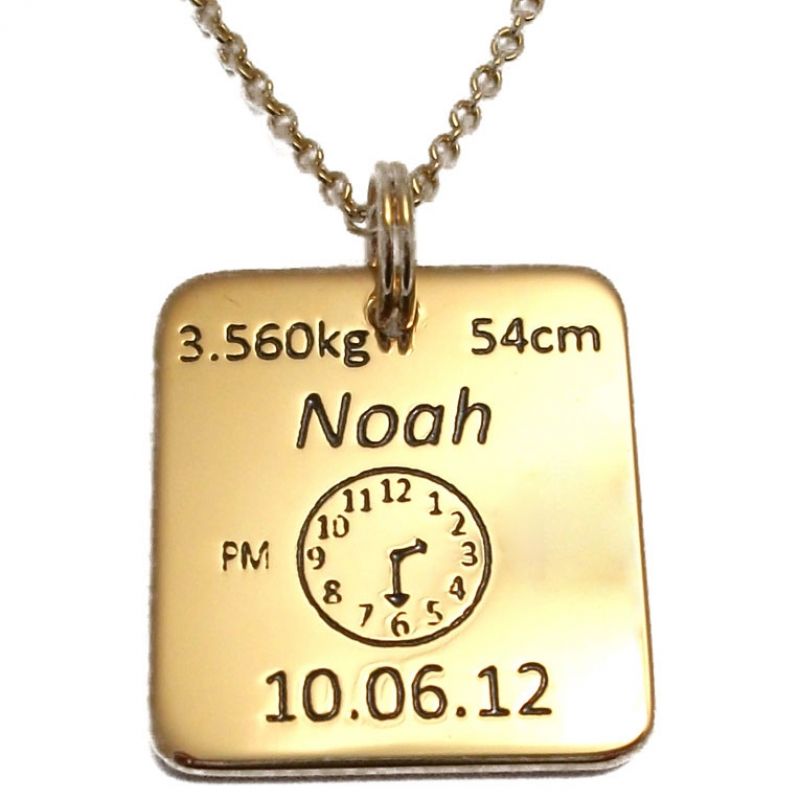 Médaille de naissance carrée avec chaîne (plaqué or jaune) Alomi