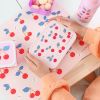 Lunch box en acier inoxydable Cerises A Little Lovely Company Ambiance 5