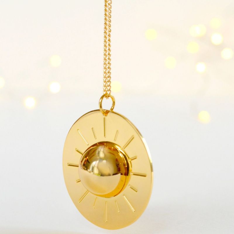 Bola de grossesse Sun chaîne (or jaune 18 carats) Pleine Lune Ambiance 3