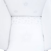 Tour de lit étoiles Constellation (pour lits 60 x 120 et 70 x 140 cm)  par Maison Nougatine