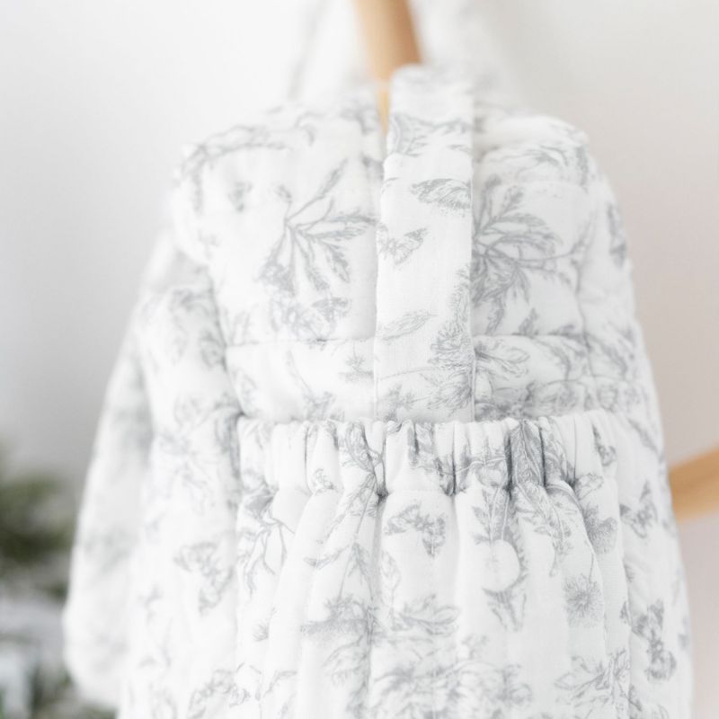 Sac à langer Toile de Jouy gris Tartine et Chocolat Ambiance 3