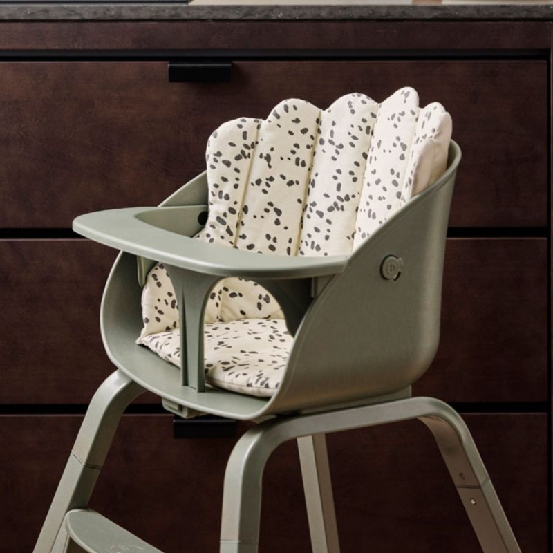 Coussin pour siège haute Grace Dalmatian Dots Elodie Details Ambiance 2