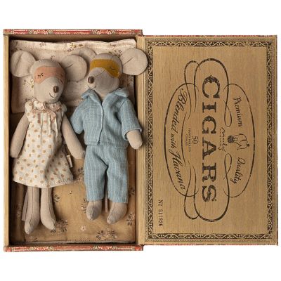 Maman et papa souris dans une boîte à cigares Maileg