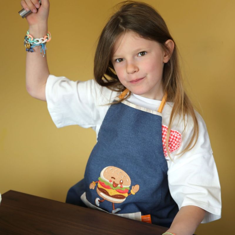 Tablier Kawai Hamburger (6-12 ans) L'oiseau bateau Ambiance 5