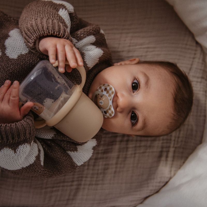 Biberon d'apprentissageWild&Free Night and Day Marron (150Ml) Suavinex Ambiance 2