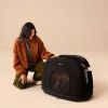 Caisse de transport pour animaux de compagnie CRISPIN S ONYX (jusqu'à 22,7 kg) Tavo Ambiance 9