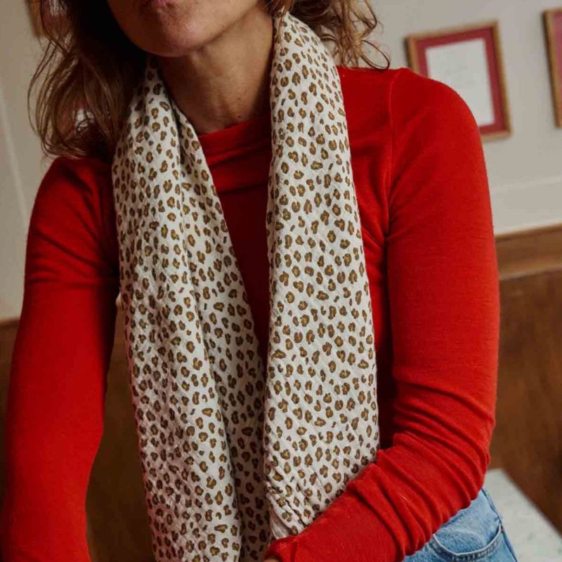 Lange Bianca Mini Léopard Greige (110 x 110 cm) Rose in April Ambiance 8