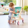 Poussette pour poupées en bois Sweet Dreams Hape Ambiance 7