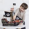 Bateau pirate du capitaine barberousse en bois FSC Le Toy Van Ambiance 2