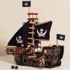Bateau pirate du capitaine barberousse en bois FSC Le Toy Van Ambiance 5