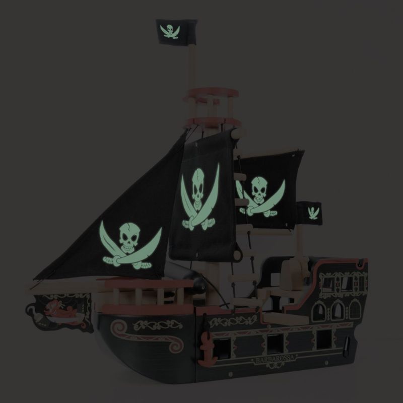 Bateau pirate du capitaine barberousse en bois FSC Le Toy Van Ambiance 4