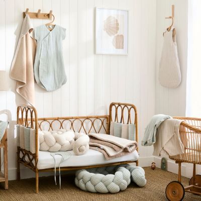 Tresse décorative ouatinée rayé vert de gris (200 cm)