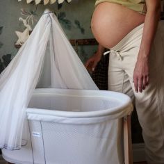 Berceau moderne en bois blanc