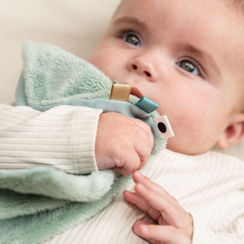 Doudou plat Elphee Bleu Done by Deer Ambiance 3