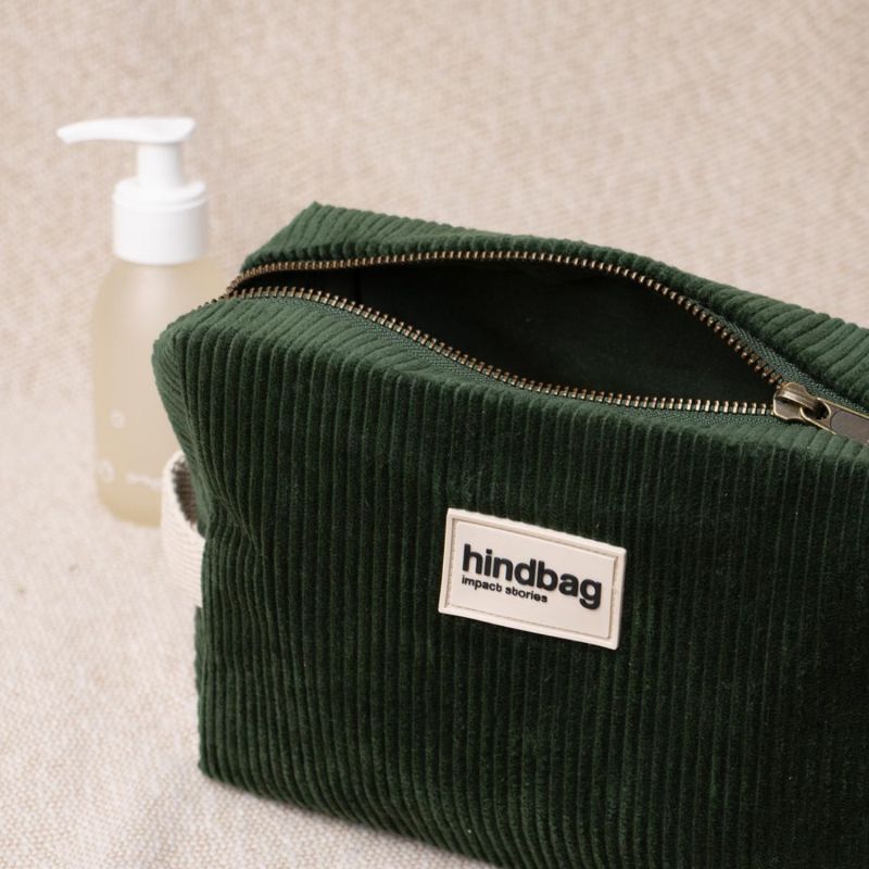Trousse de toilette Leon Velours Sapin Hindbag Ambiance 2