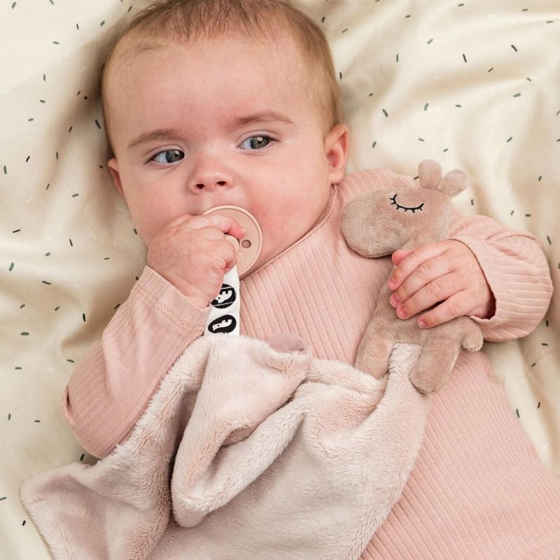 Doudou plat Raffi Rose Done by Deer Ambiance 1