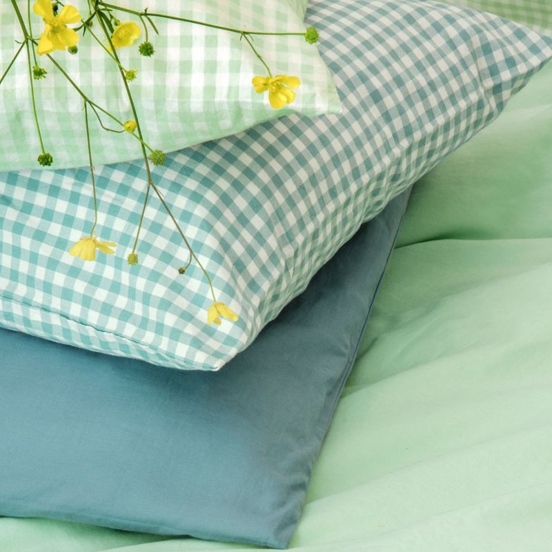 Taie d'oreiller percale de coton Vichy Azur (40 x 60 cm) Kadolis Ambiance 5