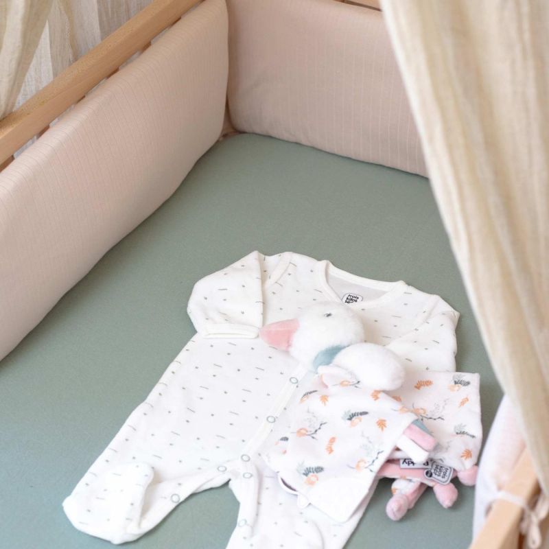 Drap housse Vert Argile (60 x 120 cm) Trois Kilos Sept Ambiance 2