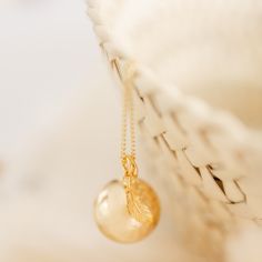 Bola de grossesse Gri-Gri Plume chaîne (or jaune 18 carats) - Pleine Lune