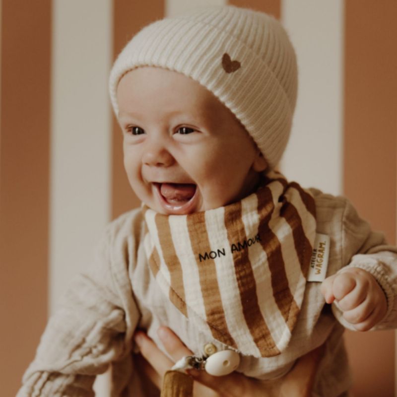 Bonnet en laine Ecru (1-3 ans) Atelier Wagram Ambiance 3