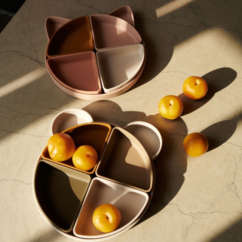 Assiette à compartiments Arne Cat Rose Multi Mix Liewood Ambiance 2
