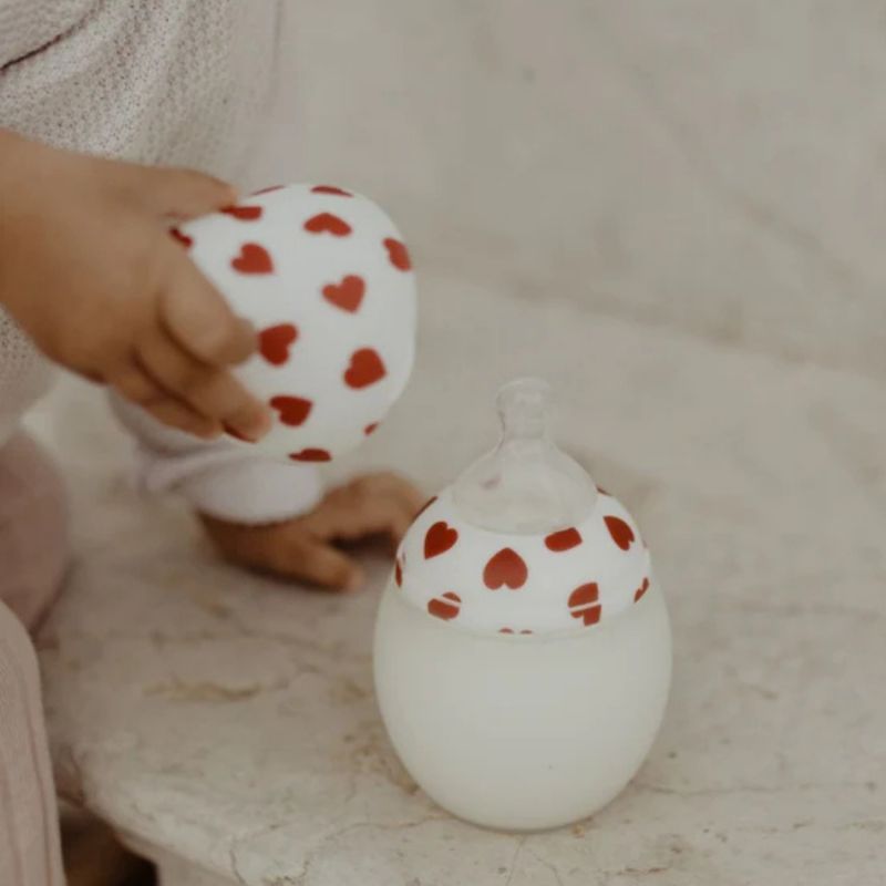 Biberon anti-colique en silicone Full of Love (330ml) Elhée Ambiance 4