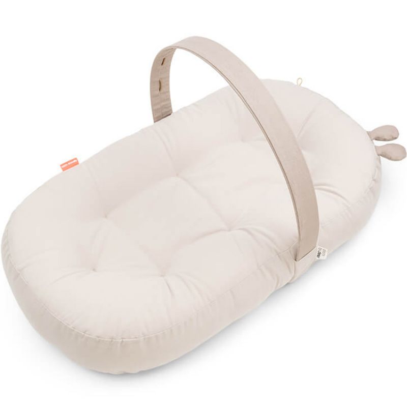 Cozy Lounger avec arche d'activité Raffi Sable Done by Deer Produit 1 grande taille