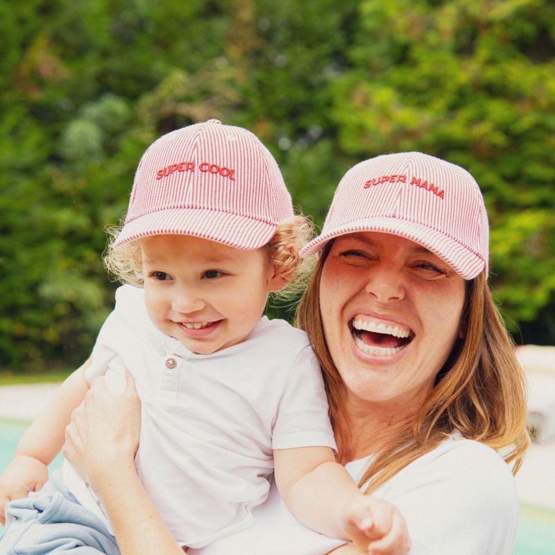 Casquette adulte Marinière Super Mama rouge (tour de tête 56-61 cm) Chamaye Ambiance 2