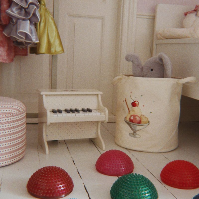 Piano miniature Ours en peluche Konges Sløjd Ambiance 5