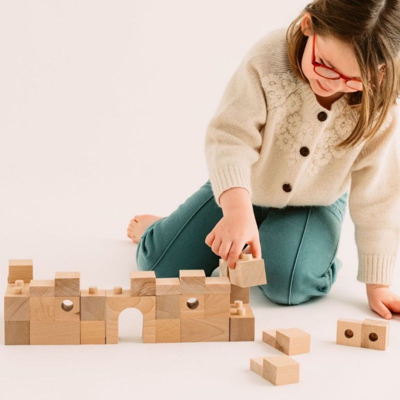 Blocs de construction en bois FSC Brick A Block Starter (24 pièces) Sarbakane Ambiance 2