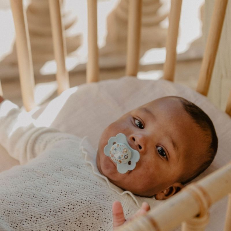 Sucette symétrique SXPro Wonderland Bleu (0-6 mois) Suavinex Ambiance 2