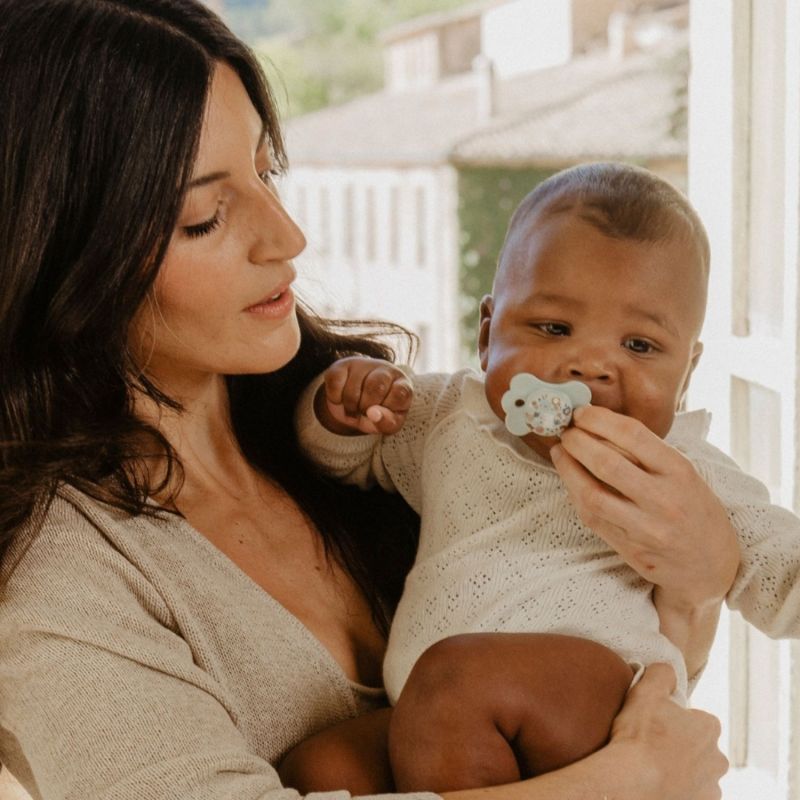 Sucette symétrique SXPro Wonderland Bleu (0-6 mois) Suavinex Ambiance 5