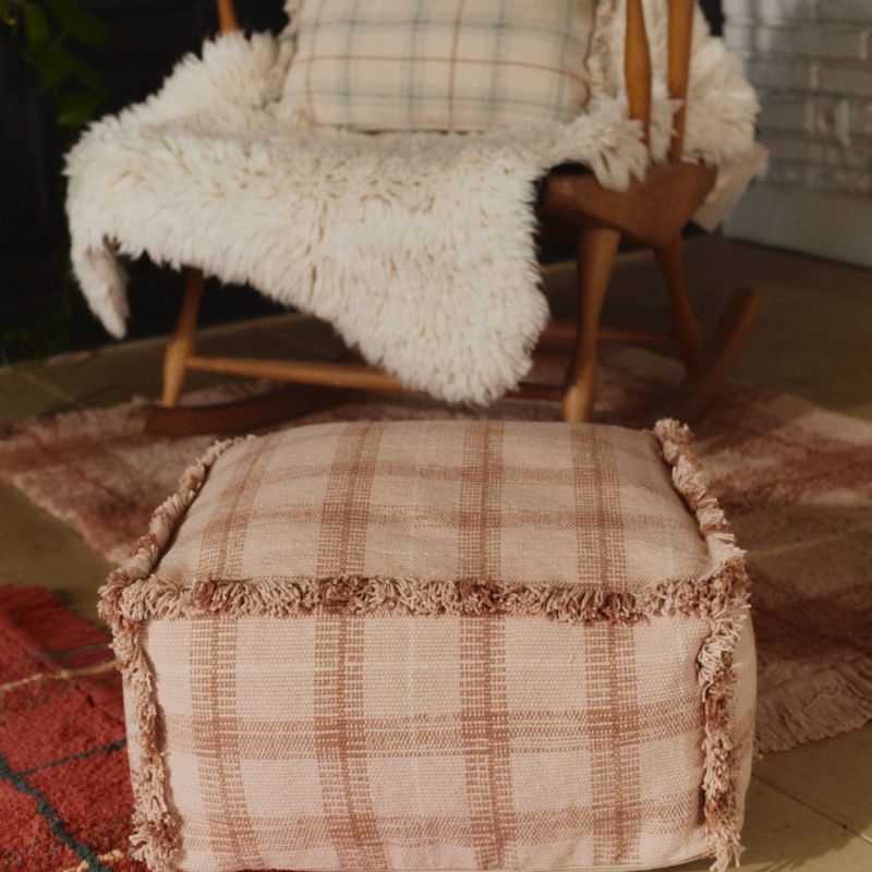 Pouf tissé Rose (40x40 cm) Lorena Canals Ambiance 6